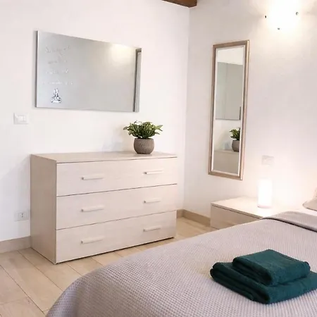 Luxury Loft In The Center Of 5 Minutes From The Sea Wi-fi Apartman Savona